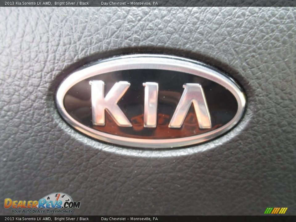 2013 Kia Sorento LX AWD Bright Silver / Black Photo #36