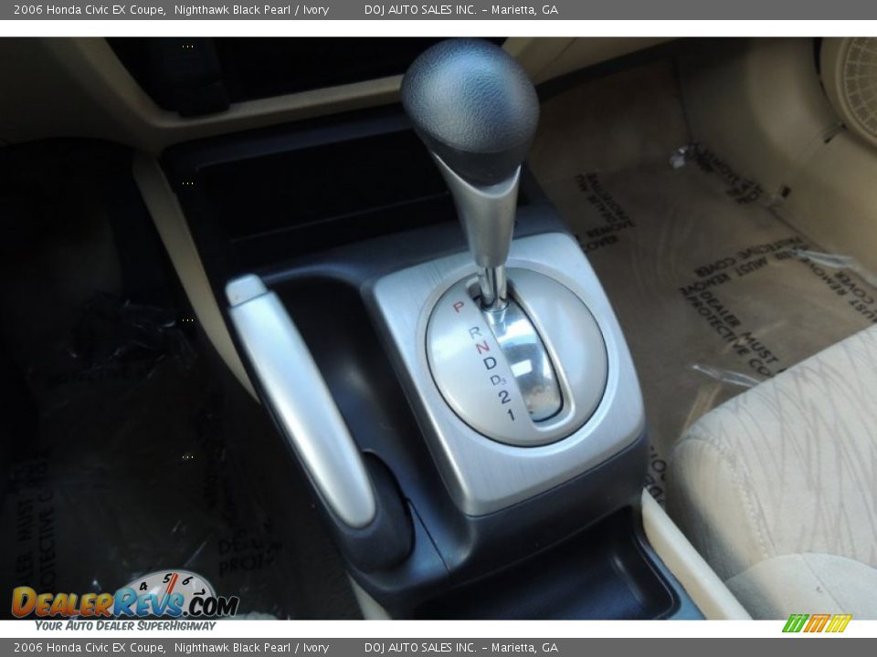 2006 Honda Civic EX Coupe Nighthawk Black Pearl / Ivory Photo #16