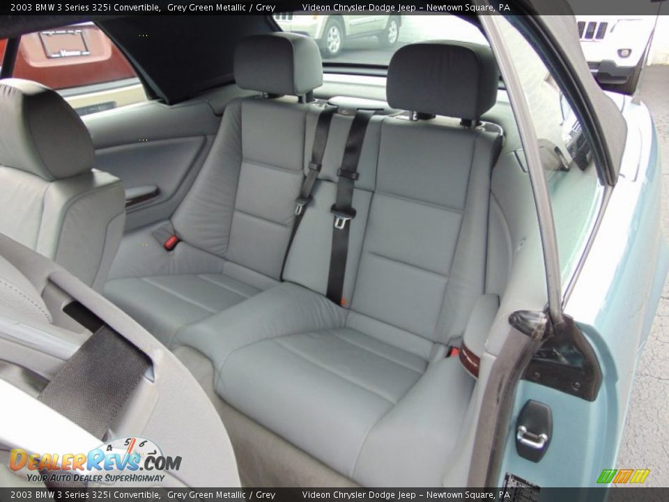 Rear Seat of 2003 BMW 3 Series 325i Convertible Photo #22