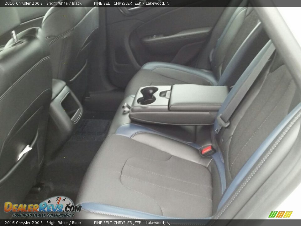 2016 Chrysler 200 S Bright White / Black Photo #6