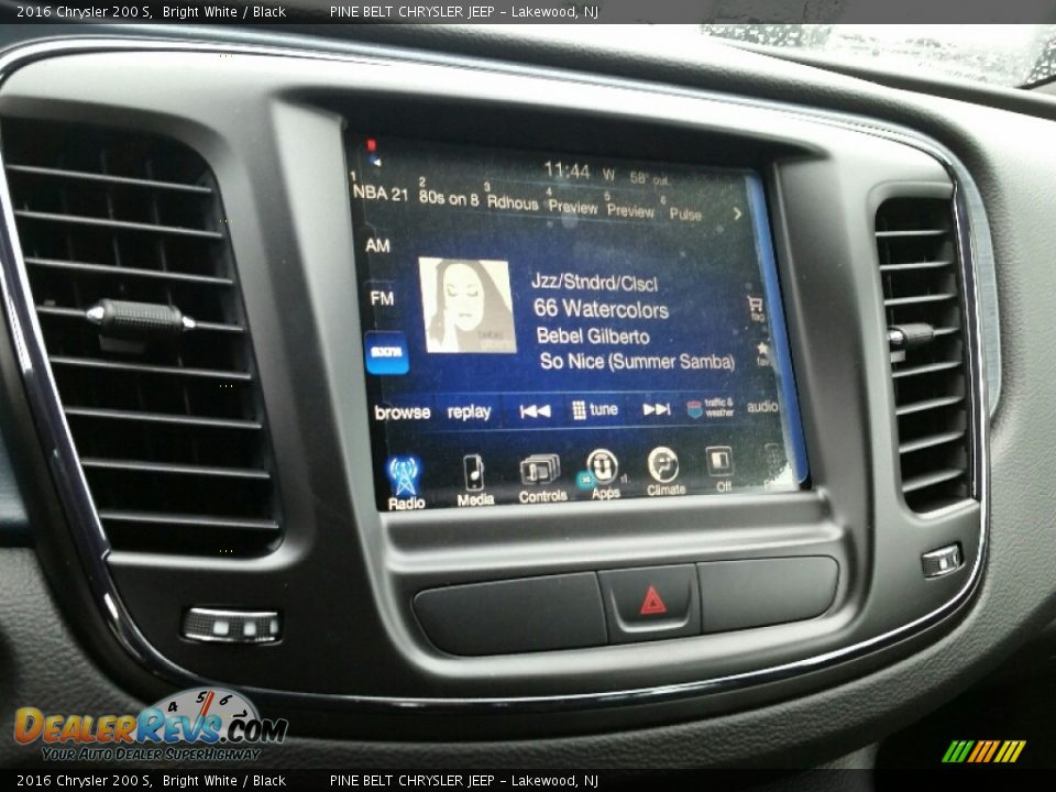 2016 Chrysler 200 S Bright White / Black Photo #10