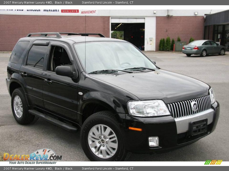 2007 Mercury Mariner Luxury 4WD Black / Black Photo #3