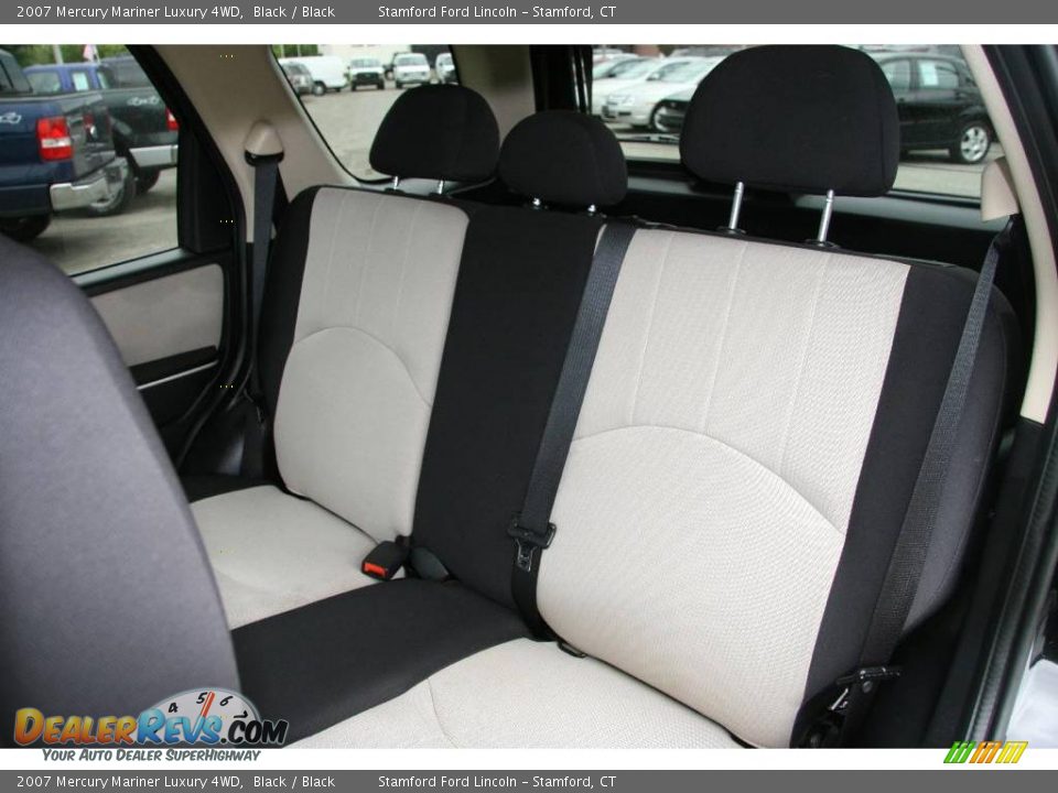 2007 Mercury Mariner Luxury 4WD Black / Black Photo #14