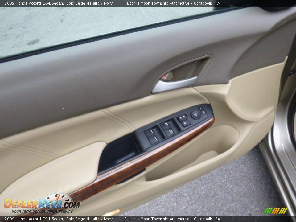 2009 Honda Accord EX-L Sedan Bold Beige Metallic / Ivory Photo #19