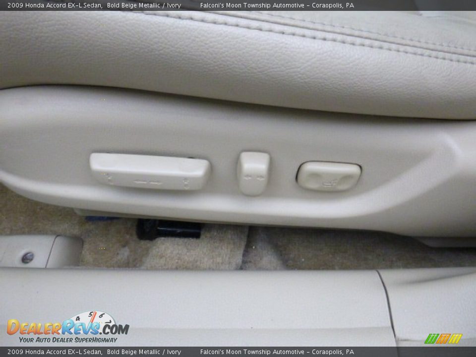 2009 Honda Accord EX-L Sedan Bold Beige Metallic / Ivory Photo #20