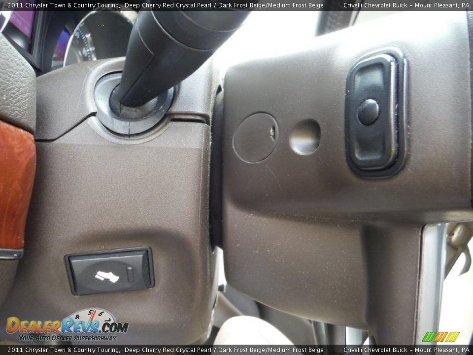 2011 Chrysler Town & Country Touring Deep Cherry Red Crystal Pearl / Dark Frost Beige/Medium Frost Beige Photo #14