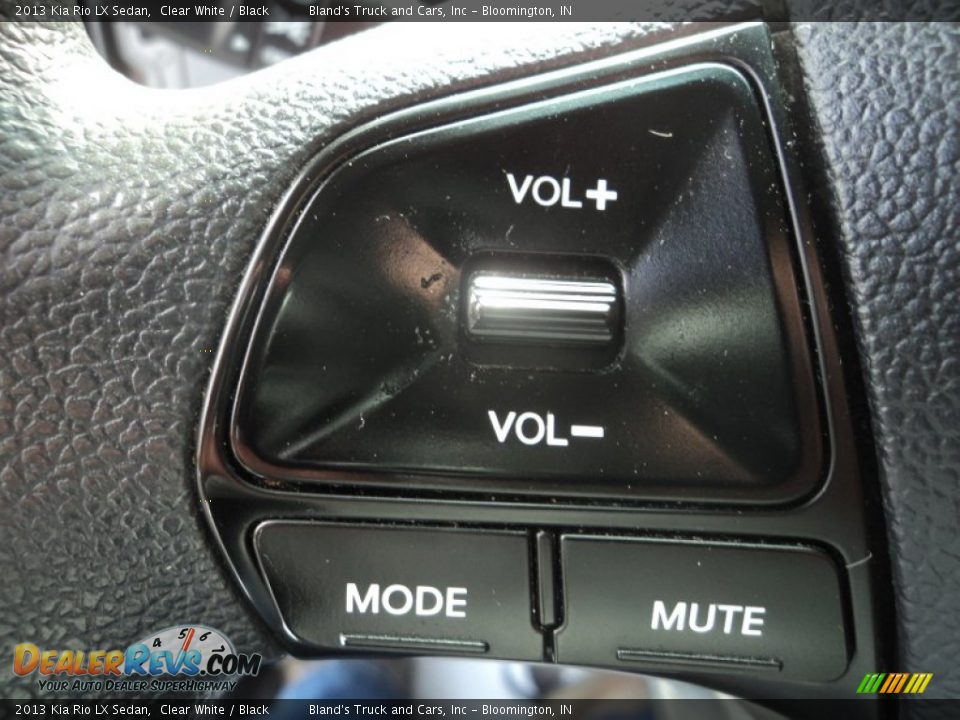 2013 Kia Rio LX Sedan Clear White / Black Photo #10