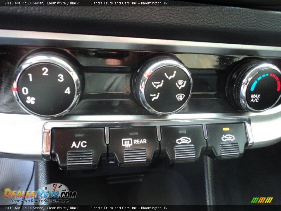 2013 Kia Rio LX Sedan Clear White / Black Photo #13