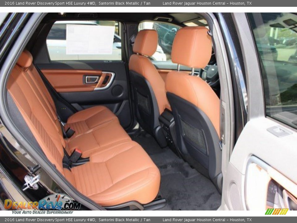 Rear Seat of 2016 Land Rover Discovery Sport HSE Luxury 4WD Photo #11