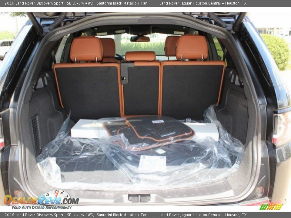 2016 Land Rover Discovery Sport HSE Luxury 4WD Trunk Photo #15