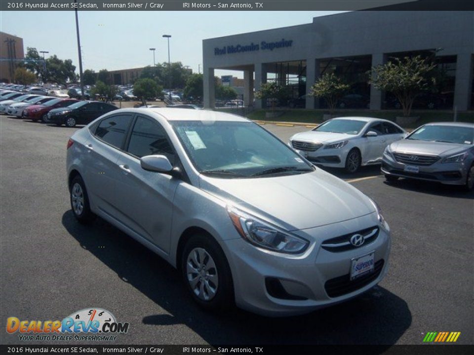 2016 Hyundai Accent SE Sedan Ironman Silver / Gray Photo #1