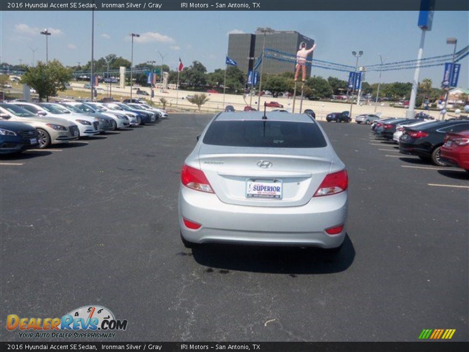 2016 Hyundai Accent SE Sedan Ironman Silver / Gray Photo #10