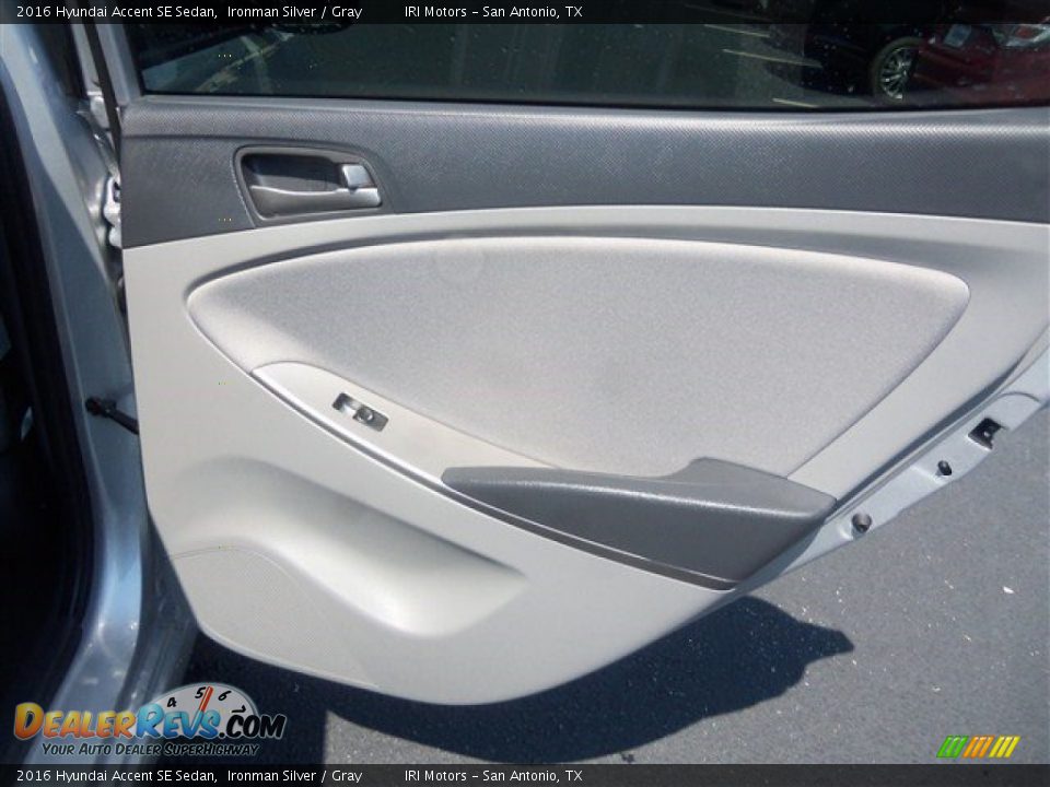 2016 Hyundai Accent SE Sedan Ironman Silver / Gray Photo #15