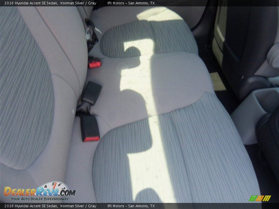 2016 Hyundai Accent SE Sedan Ironman Silver / Gray Photo #16