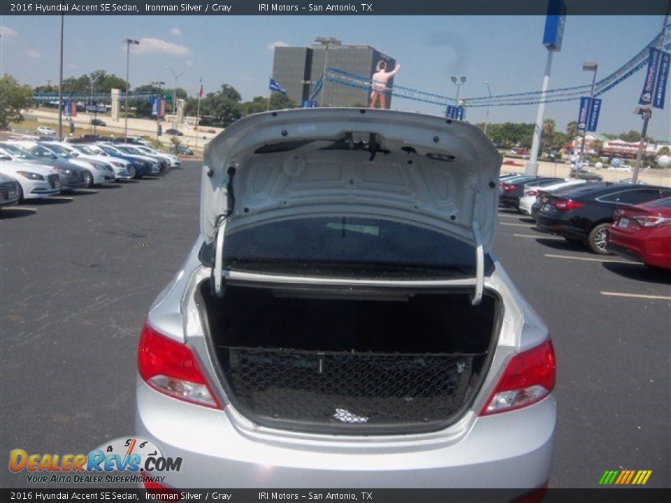 2016 Hyundai Accent SE Sedan Ironman Silver / Gray Photo #17