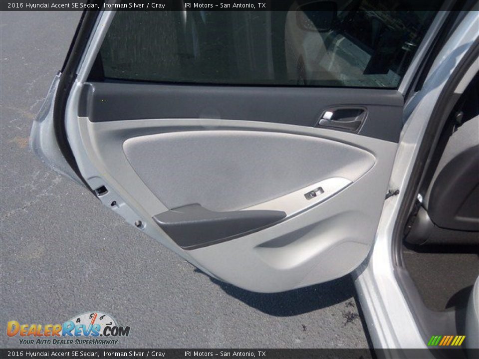 2016 Hyundai Accent SE Sedan Ironman Silver / Gray Photo #19