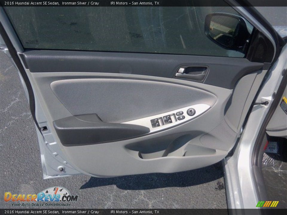 2016 Hyundai Accent SE Sedan Ironman Silver / Gray Photo #22