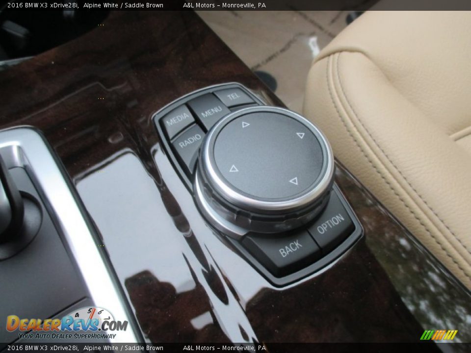 2016 BMW X3 xDrive28i Alpine White / Saddle Brown Photo #17
