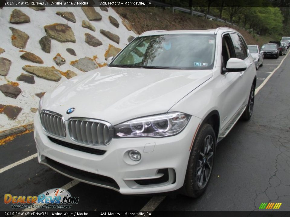 Front 3/4 View of 2016 BMW X5 xDrive35i Photo #9