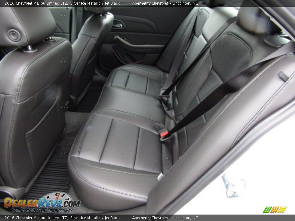 Rear Seat of 2016 Chevrolet Malibu Limited LTZ Photo #16