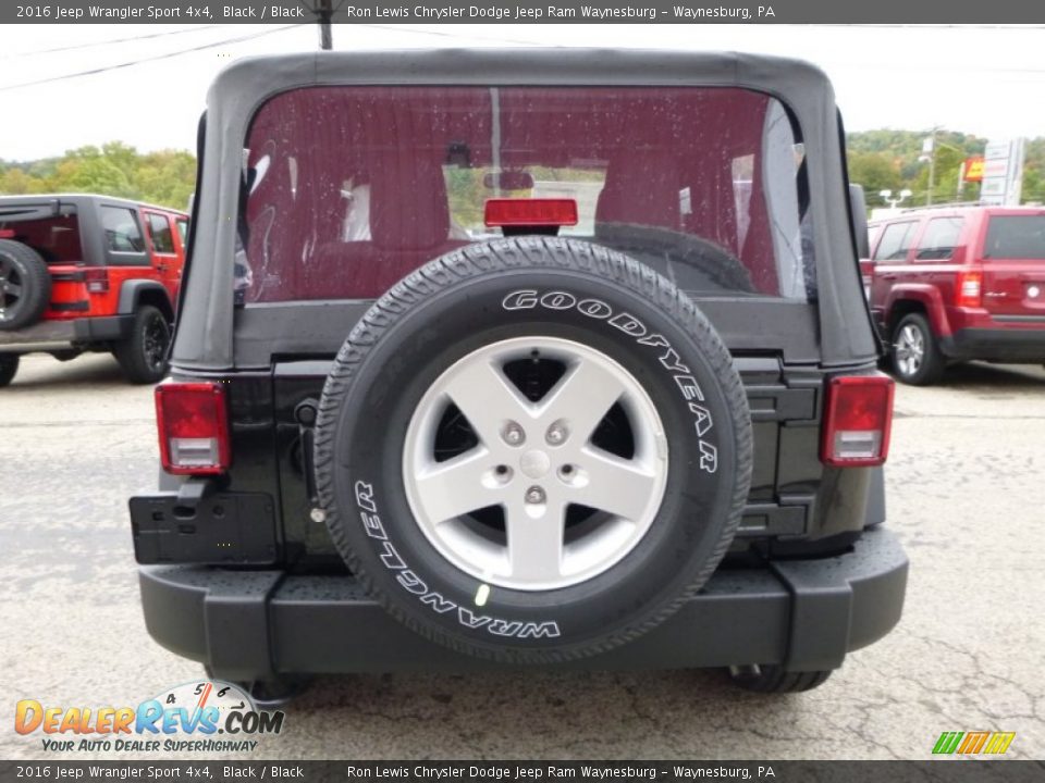 2016 Jeep Wrangler Sport 4x4 Black / Black Photo #5