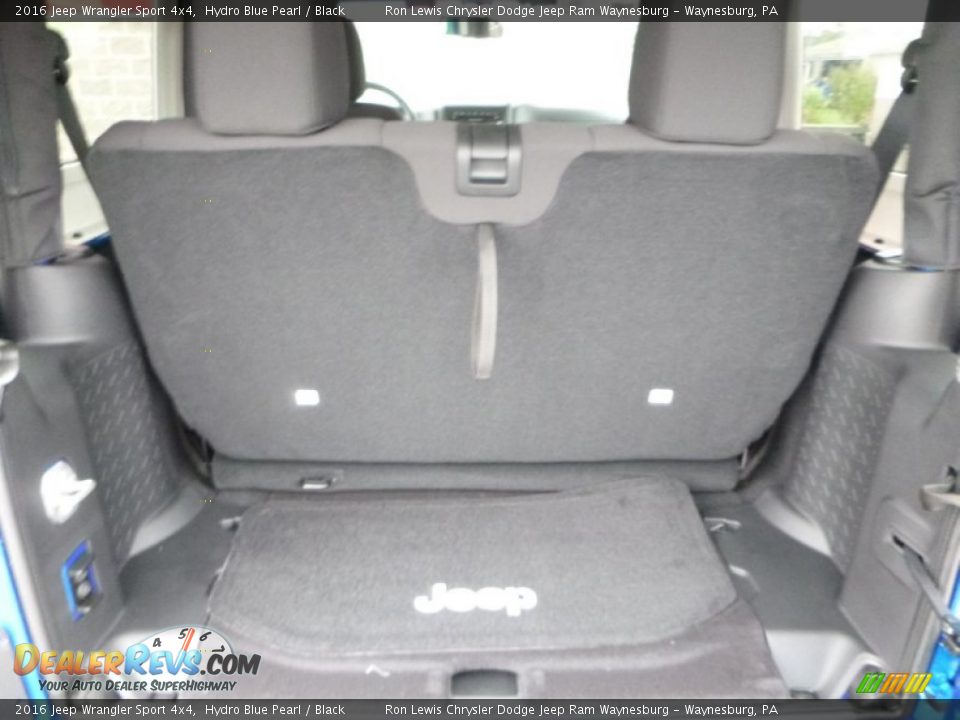 2016 Jeep Wrangler Sport 4x4 Hydro Blue Pearl / Black Photo #6