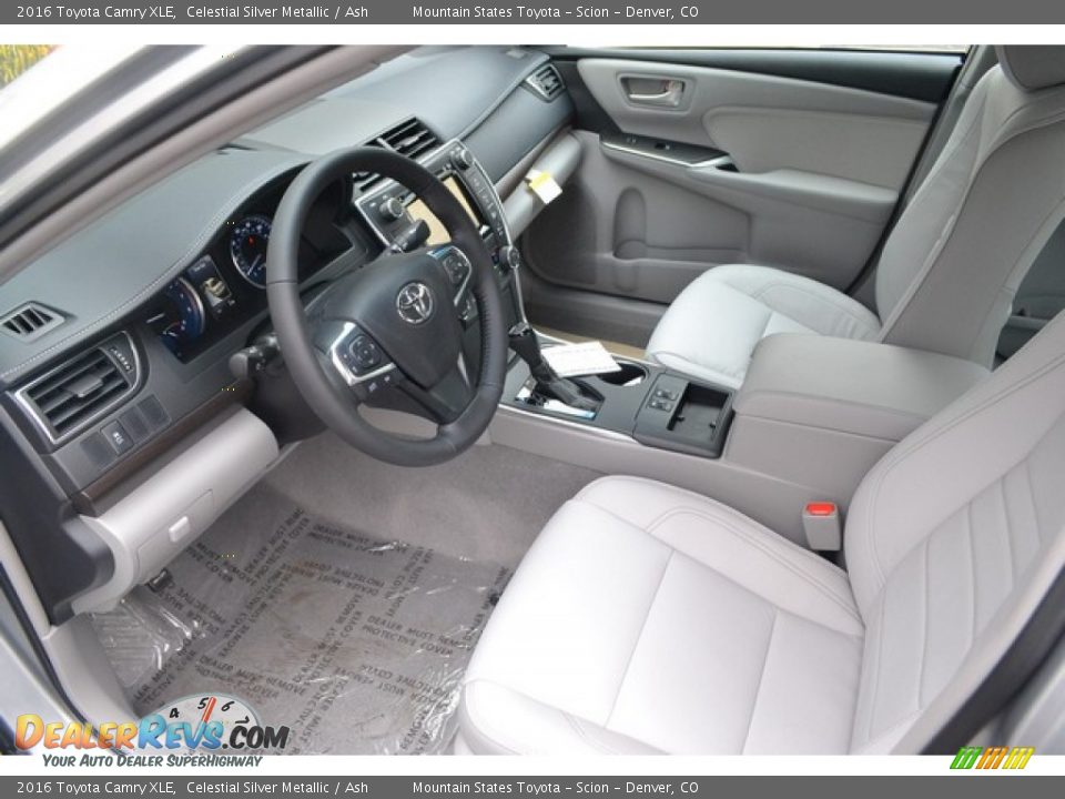 Ash Interior - 2016 Toyota Camry XLE Photo #5