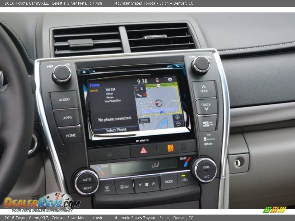 Navigation of 2016 Toyota Camry XLE Photo #6