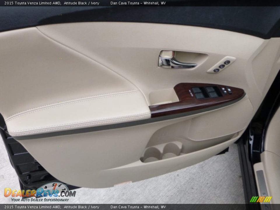 2015 Toyota Venza Limited AWD Attitude Black / Ivory Photo #13