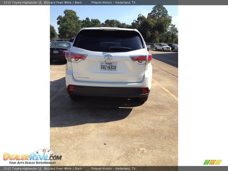 2015 Toyota Highlander LE Blizzard Pearl White / Black Photo #4