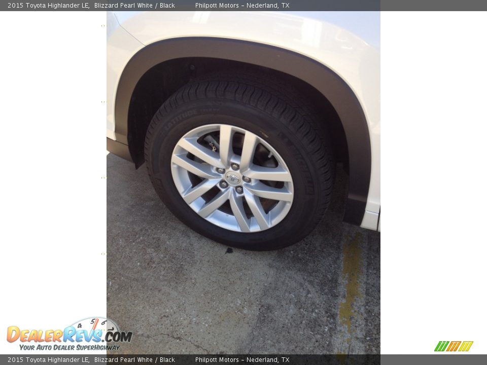 2015 Toyota Highlander LE Blizzard Pearl White / Black Photo #5