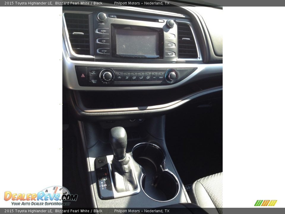 2015 Toyota Highlander LE Blizzard Pearl White / Black Photo #7