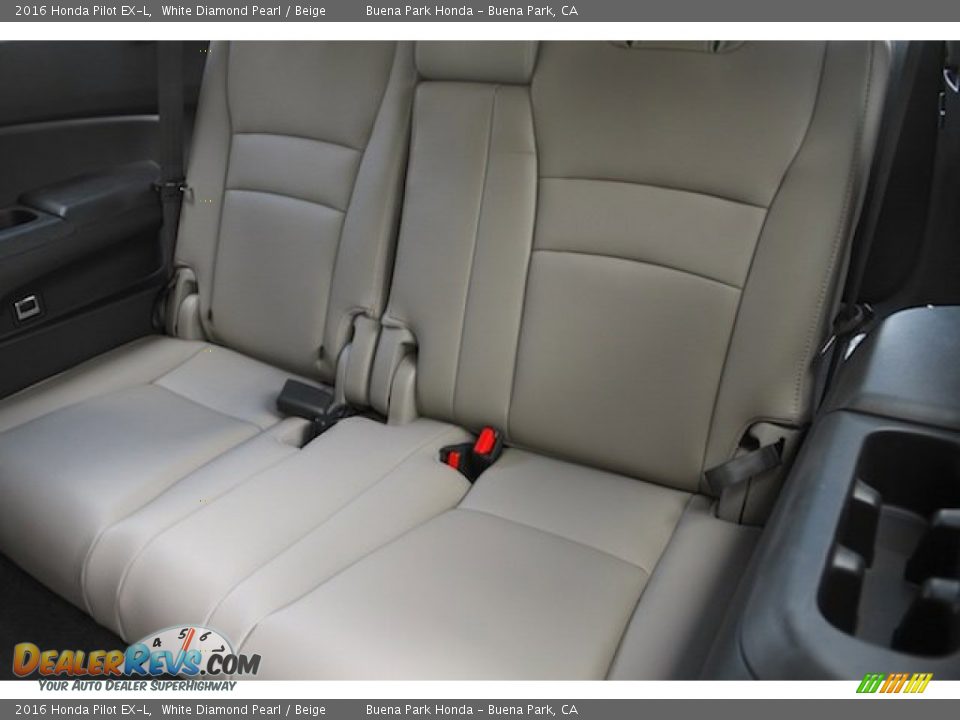 2016 Honda Pilot EX-L White Diamond Pearl / Beige Photo #13