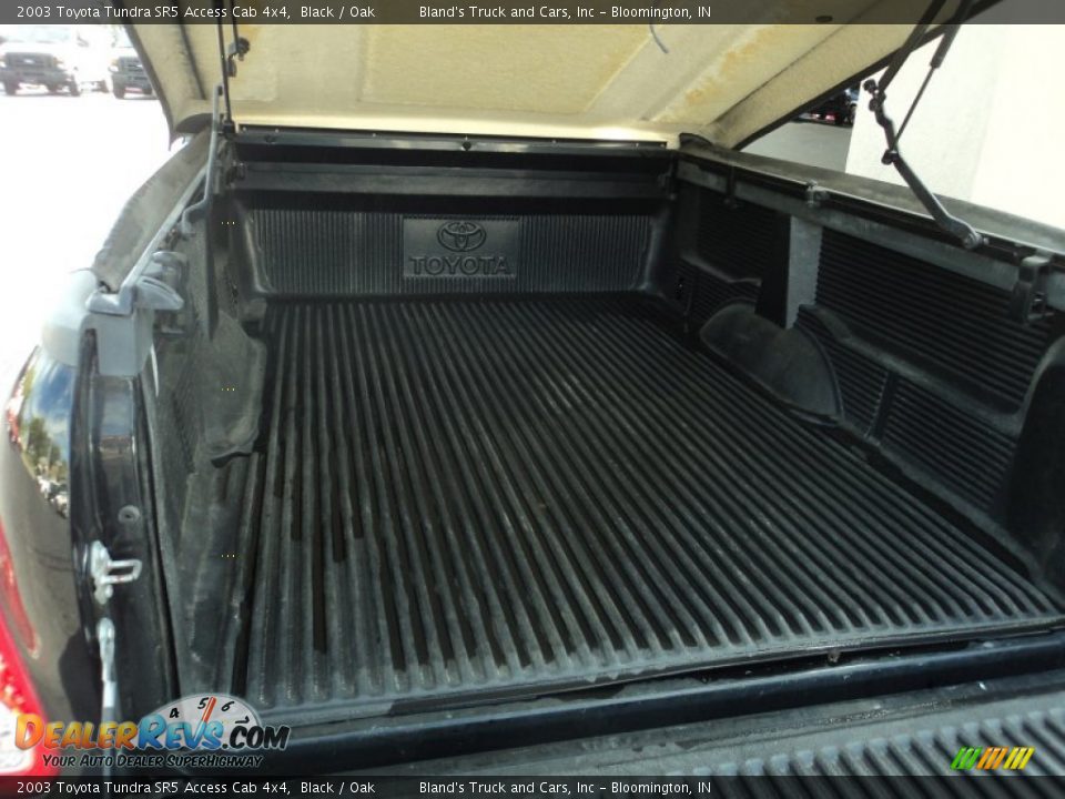 2003 Toyota Tundra SR5 Access Cab 4x4 Black / Oak Photo #24