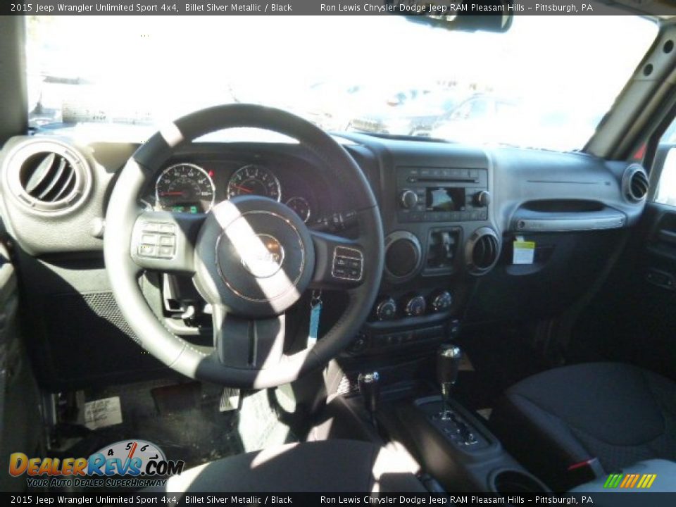 2015 Jeep Wrangler Unlimited Sport 4x4 Billet Silver Metallic / Black Photo #12