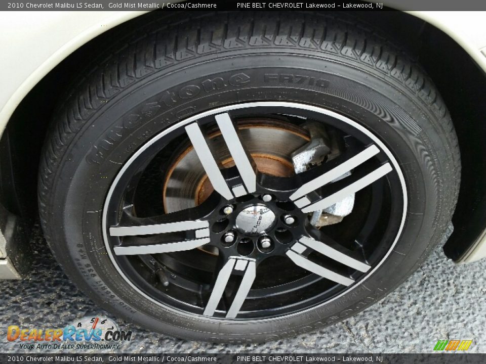 2010 Chevrolet Malibu LS Sedan Gold Mist Metallic / Cocoa/Cashmere Photo #4