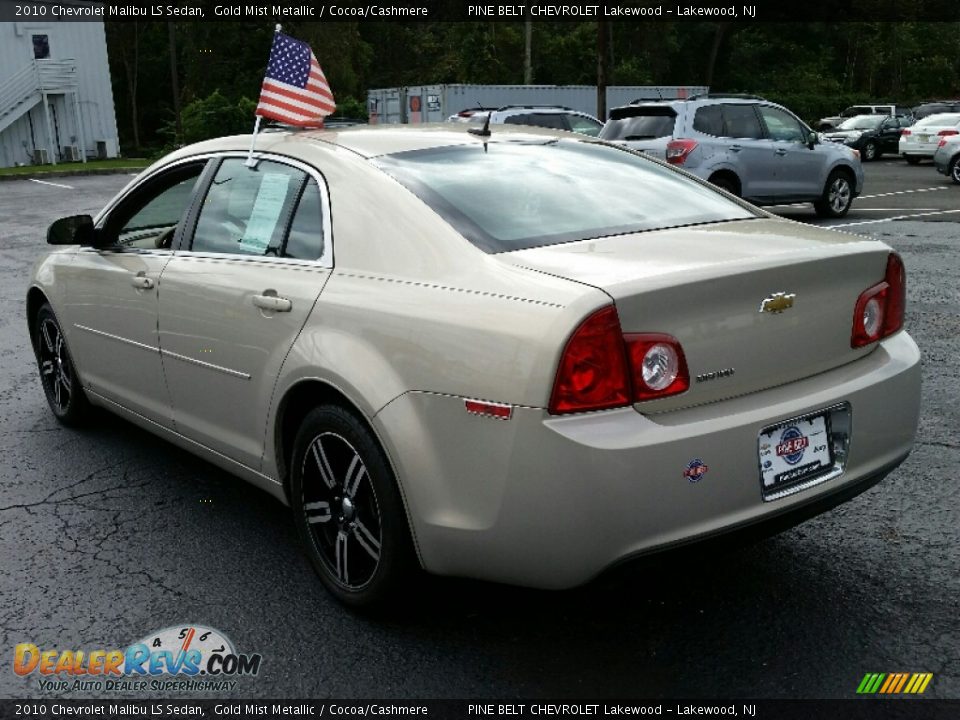 2010 Chevrolet Malibu LS Sedan Gold Mist Metallic / Cocoa/Cashmere Photo #9