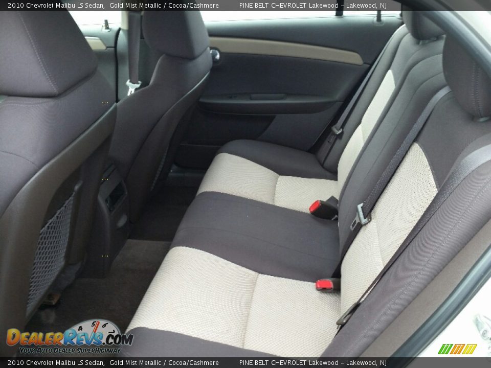2010 Chevrolet Malibu LS Sedan Gold Mist Metallic / Cocoa/Cashmere Photo #11