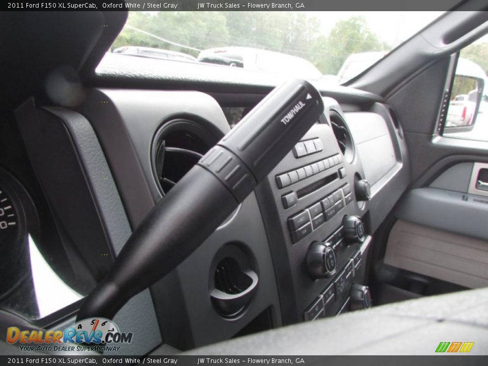 2011 Ford F150 XL SuperCab Oxford White / Steel Gray Photo #29