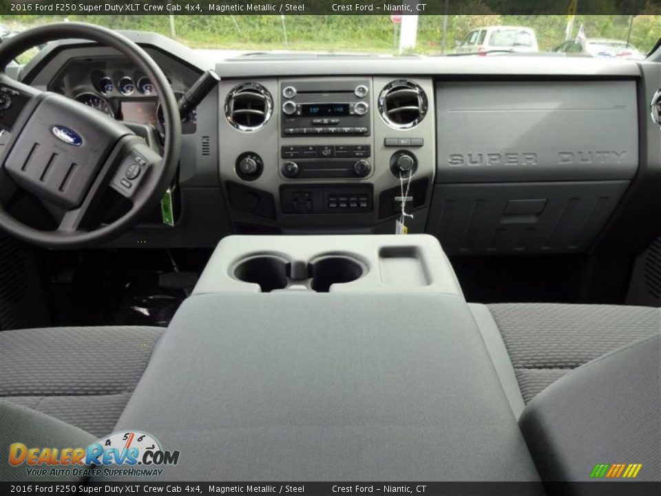 2016 Ford F250 Super Duty XLT Crew Cab 4x4 Magnetic Metallic / Steel Photo #13