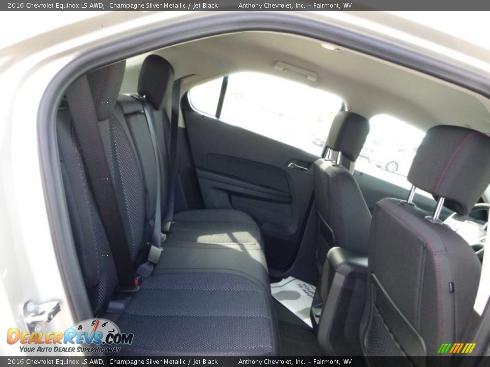 2016 Chevrolet Equinox LS AWD Champagne Silver Metallic / Jet Black Photo #6