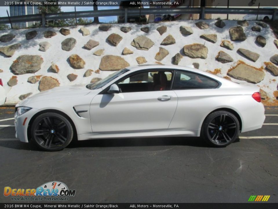 Mineral White Metallic 2016 BMW M4 Coupe Photo #2