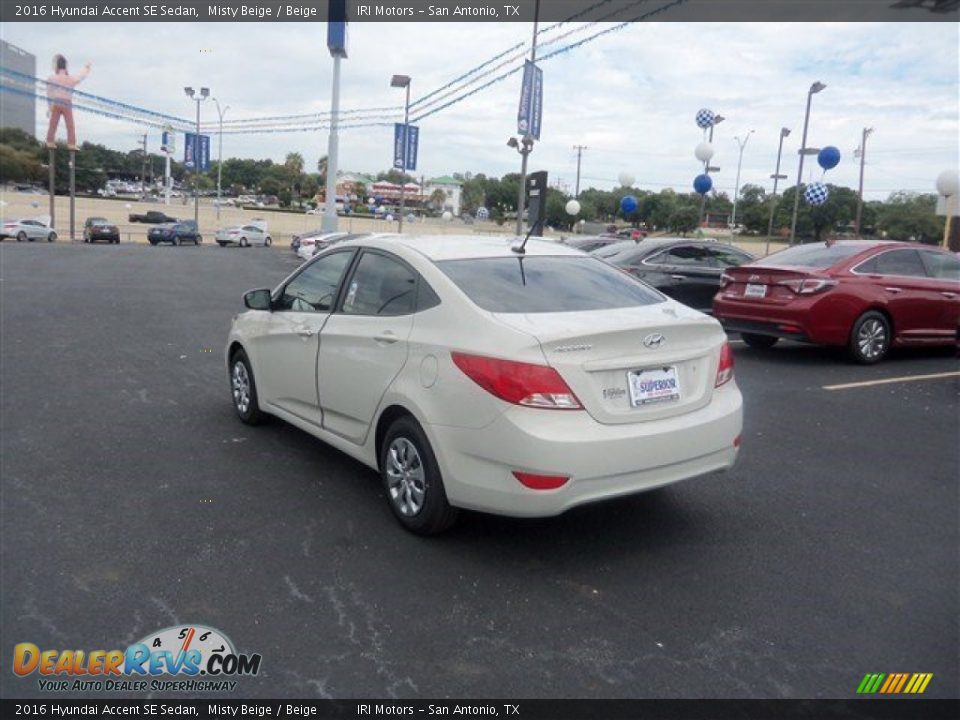 2016 Hyundai Accent SE Sedan Misty Beige / Beige Photo #9