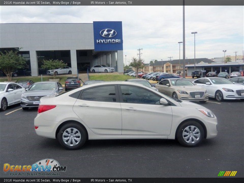 2016 Hyundai Accent SE Sedan Misty Beige / Beige Photo #12