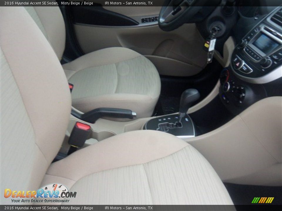 2016 Hyundai Accent SE Sedan Misty Beige / Beige Photo #14