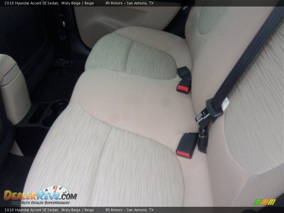 2016 Hyundai Accent SE Sedan Misty Beige / Beige Photo #20