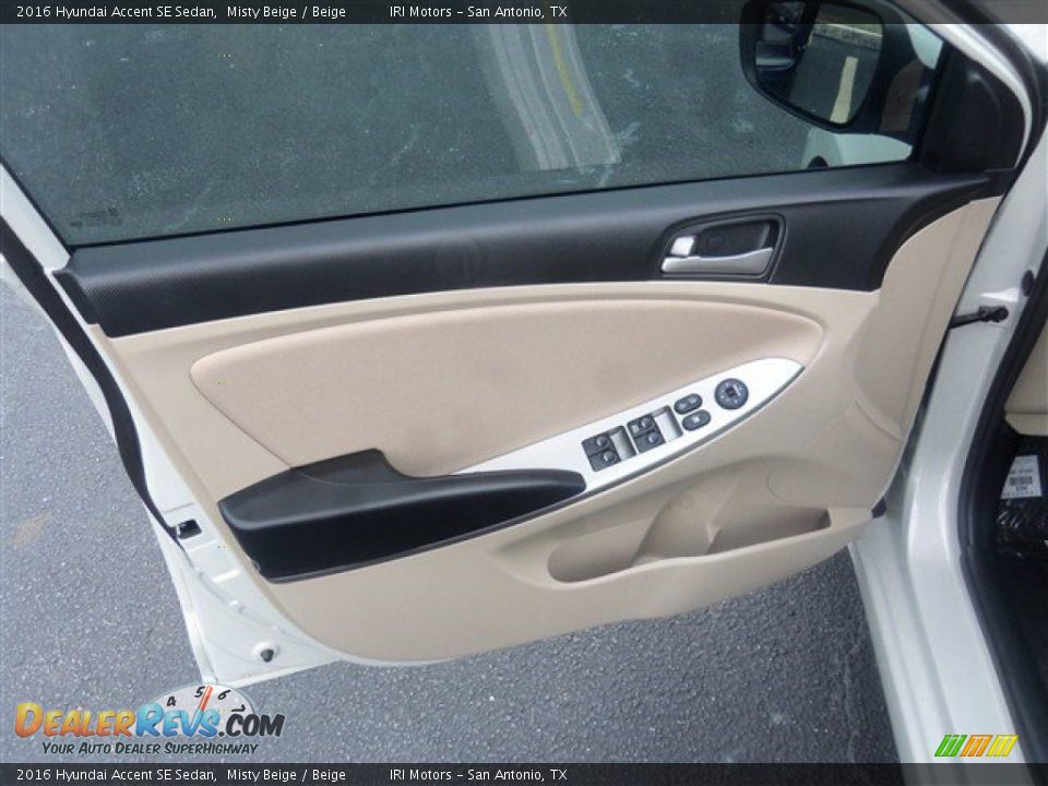 2016 Hyundai Accent SE Sedan Misty Beige / Beige Photo #22