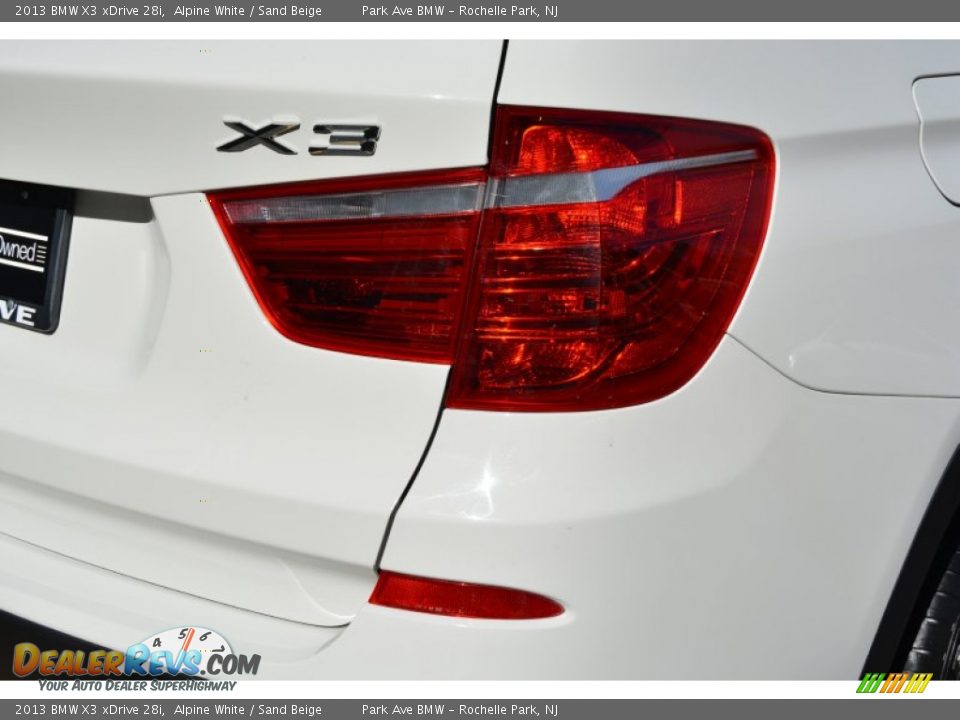 2013 BMW X3 xDrive 28i Alpine White / Sand Beige Photo #23