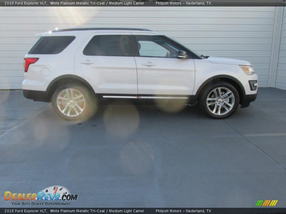 2016 Ford Explorer XLT White Platinum Metallic Tri-Coat / Medium Light Camel Photo #3