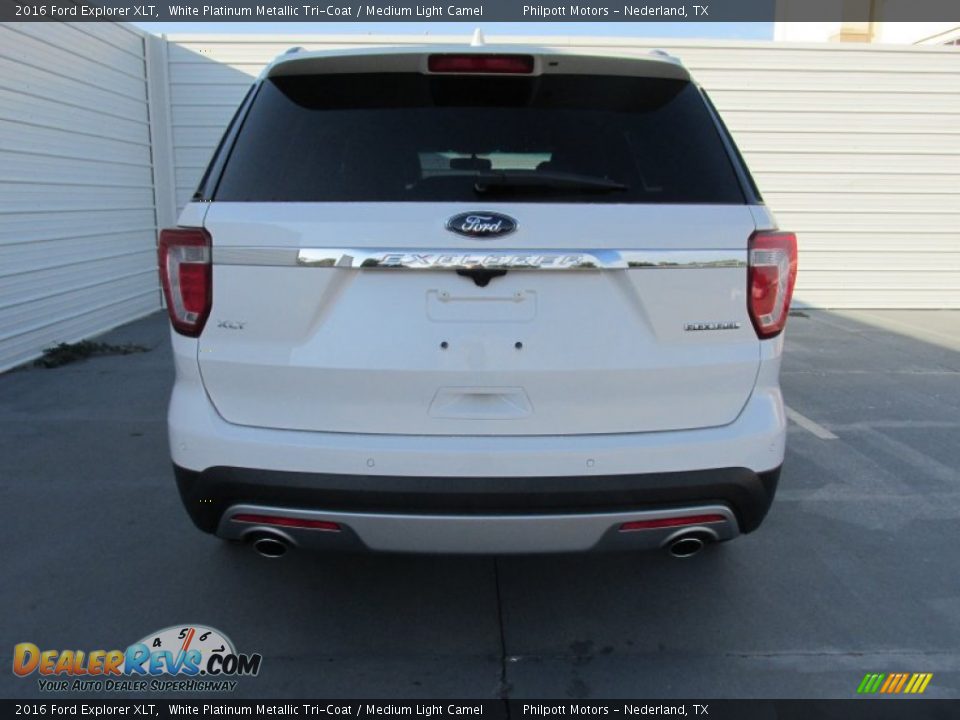 2016 Ford Explorer XLT White Platinum Metallic Tri-Coat / Medium Light Camel Photo #5